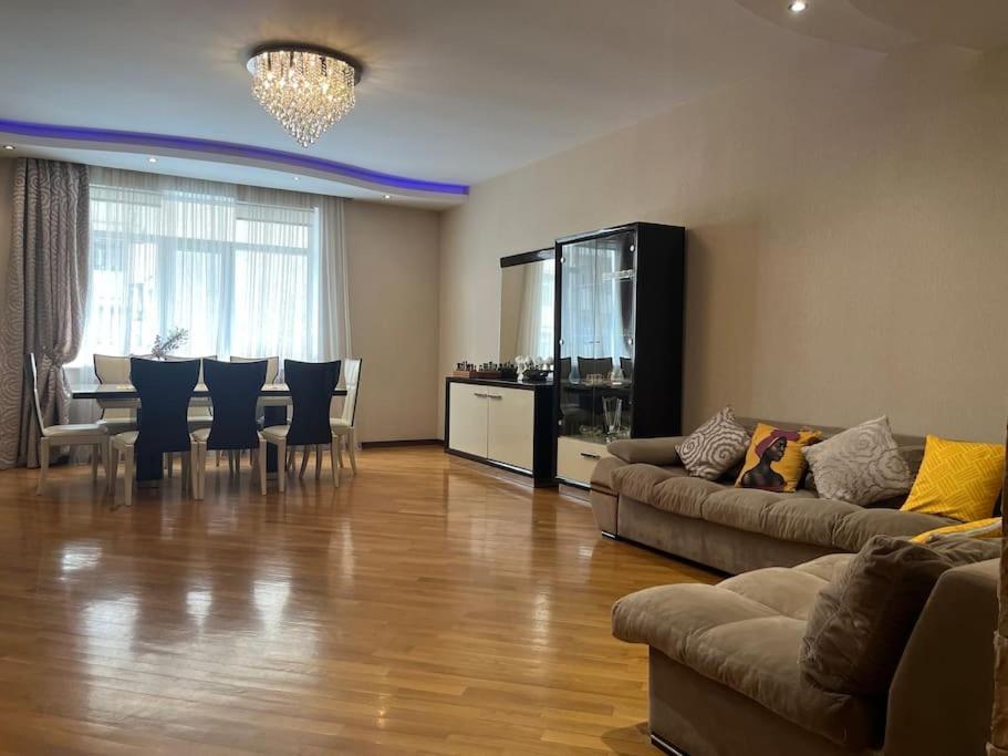 Apartment у центра гейдара алиева